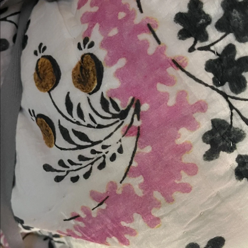 Anthropologie ILuka Queen Floral Patchwork Quilt with Pink Accents quilt only